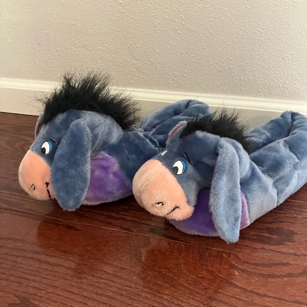 Eeyore Plush Slippers women’s 9-10 Large
